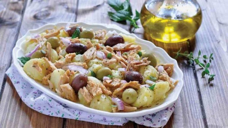 Salade de pommes de terre au thon et aux olives Un régal Astuces