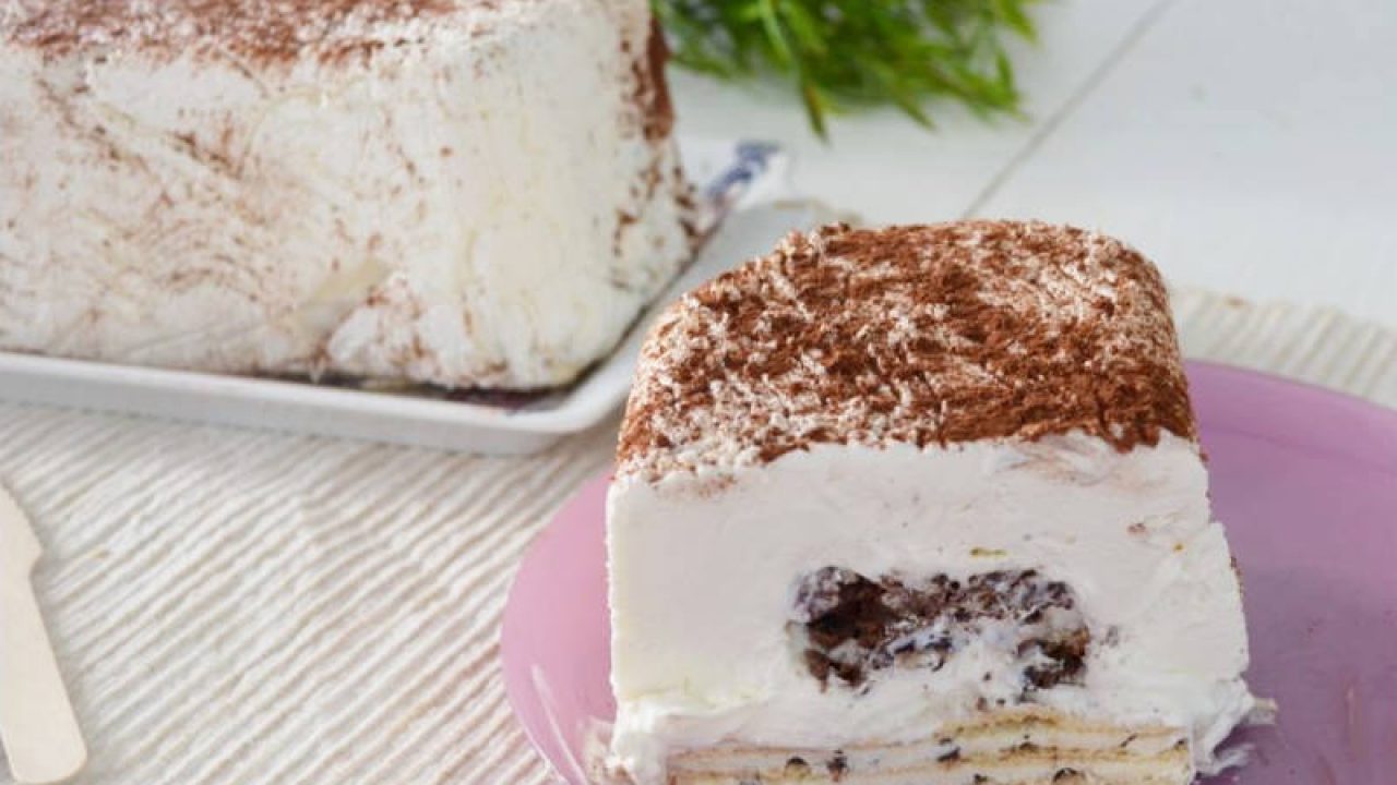 Gateau A La Creme Glacee Et Aux Gaufrettes Sans Cuisson Recette Facile