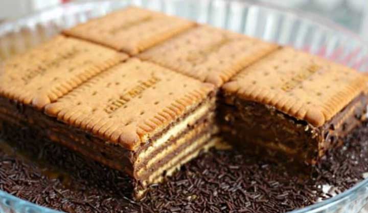 Gâteau aux biscuits et chocolat