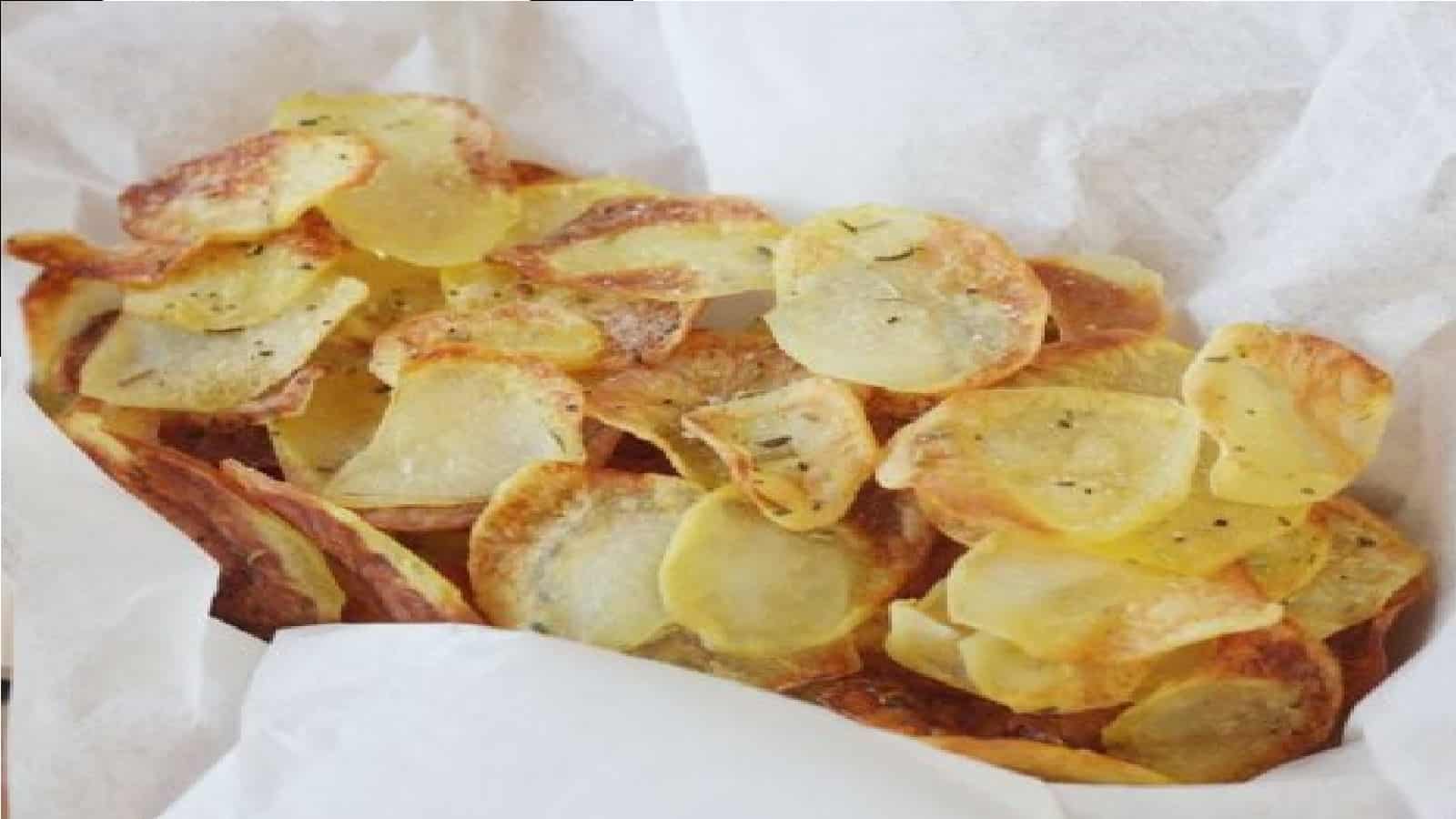 Chips de pommes de terre maison