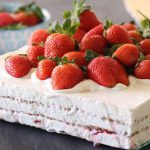 Gâteau aux Petit Beurre et fraises