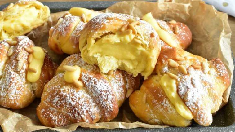 Croissant de pâtisserie de grand-mère