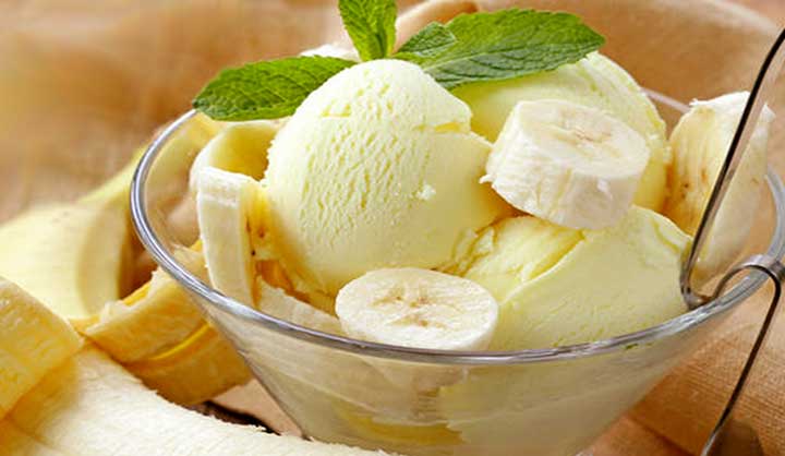 Yogourt glacé à la menthe banane