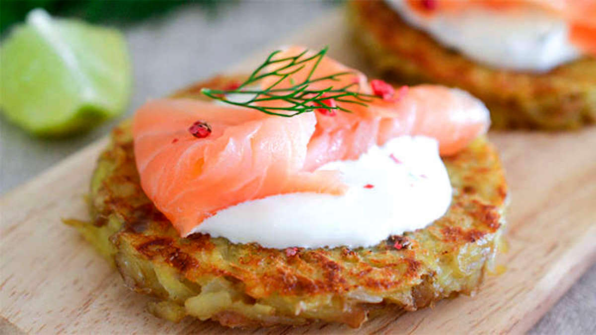 Galettes de pommes de terre au saumon