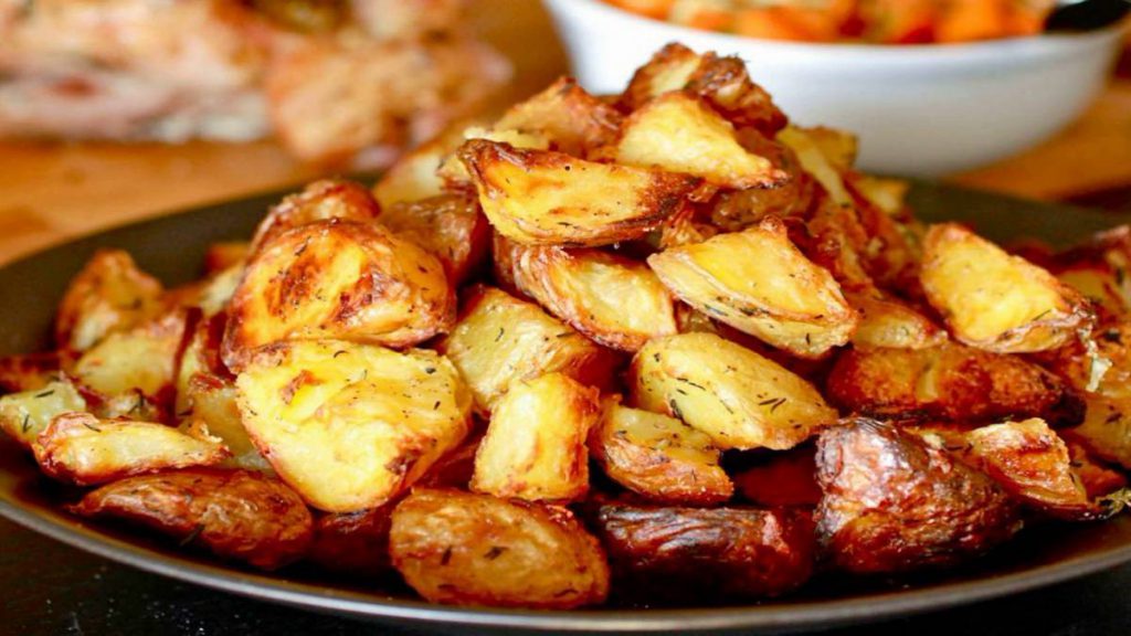 Pommes De Terre Au Four : Simple Et Unique ! - Astuces Au Feminin