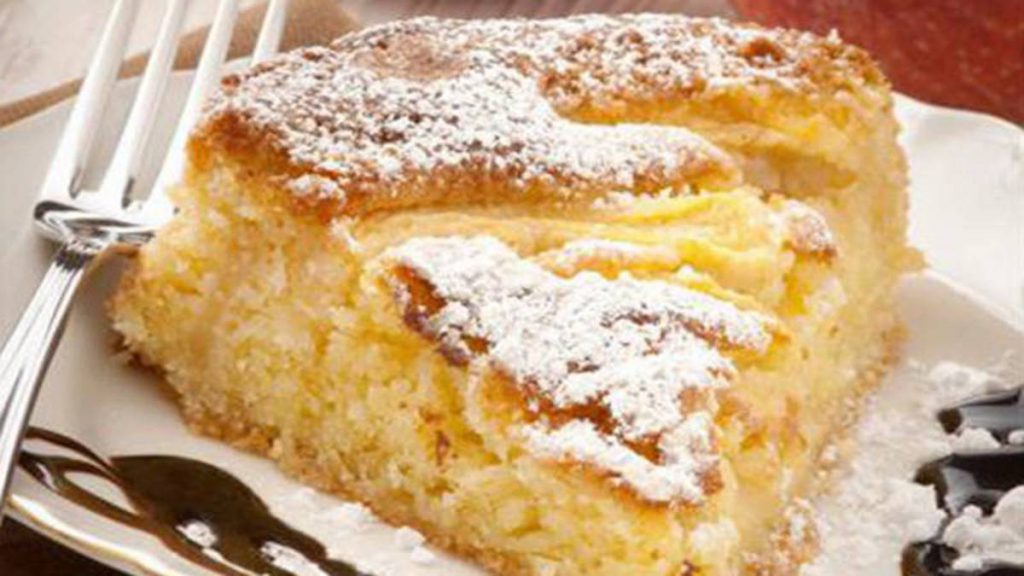 Succulent Gâteau Aux Pommes Léger Onctueux Ultra Rapide Astuces Au Feminin 