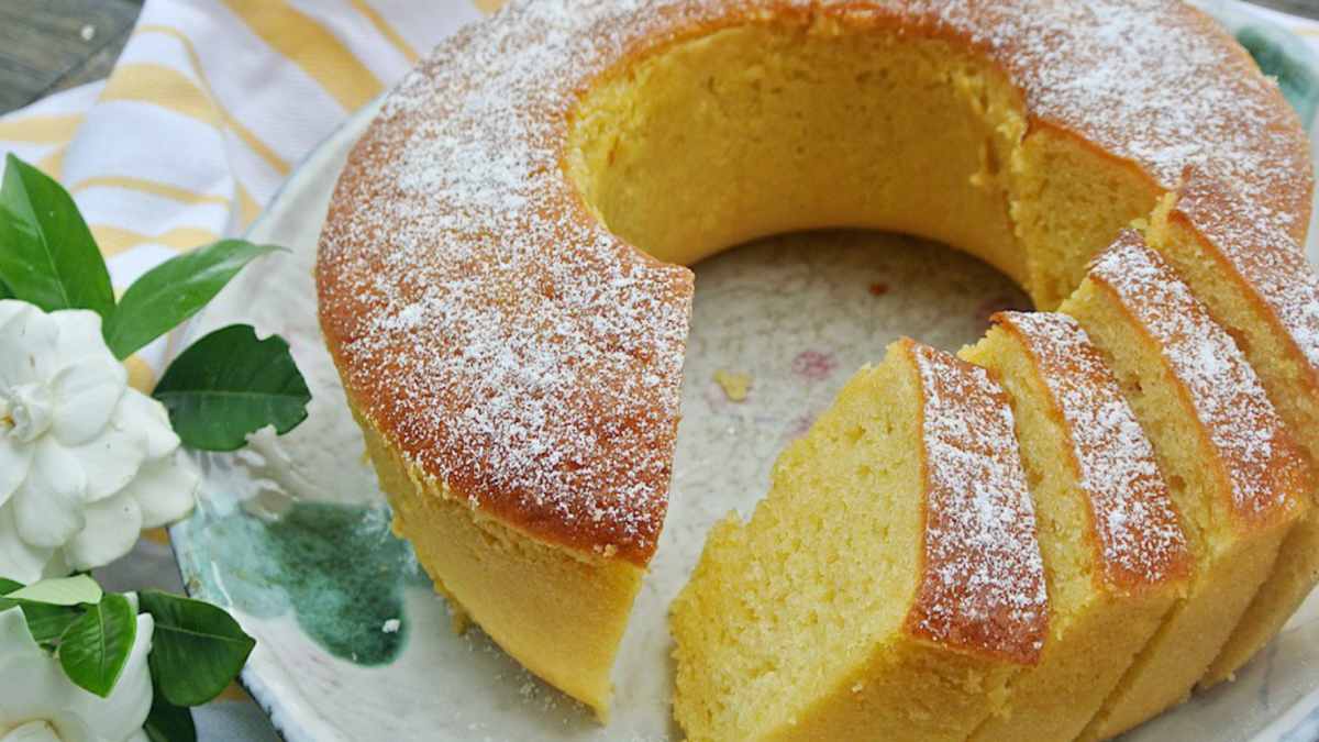 Le Gâteau à L Eau Sans Beurre œufs Et Lait Un Dessert Très Léger Astuces Au Feminin