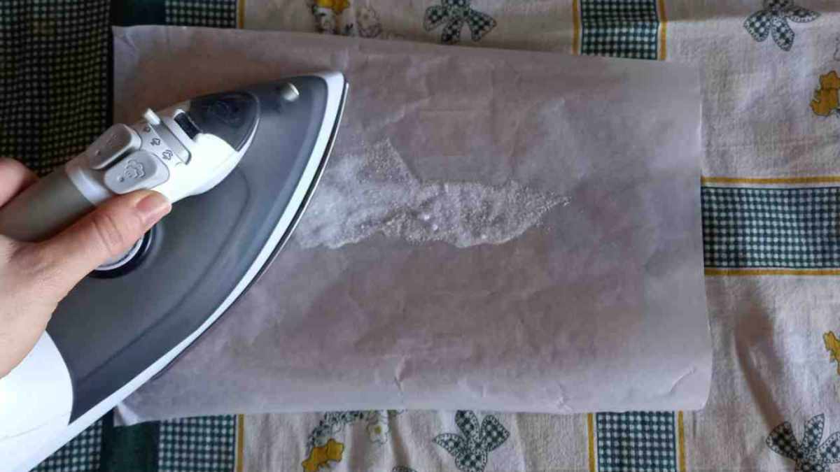 8 astuces de grand-mère pour nettoyer son fer à repasser